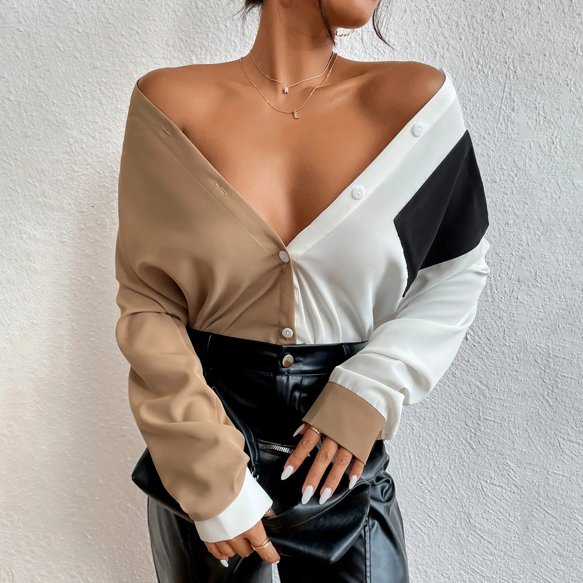 

Khaki Top Women Patchwork Long Shirt 2022 Autumn Fashion Turn-down Collar Long Sleeve Loose Shirt Lady Sexy Irregular Hem Blouse