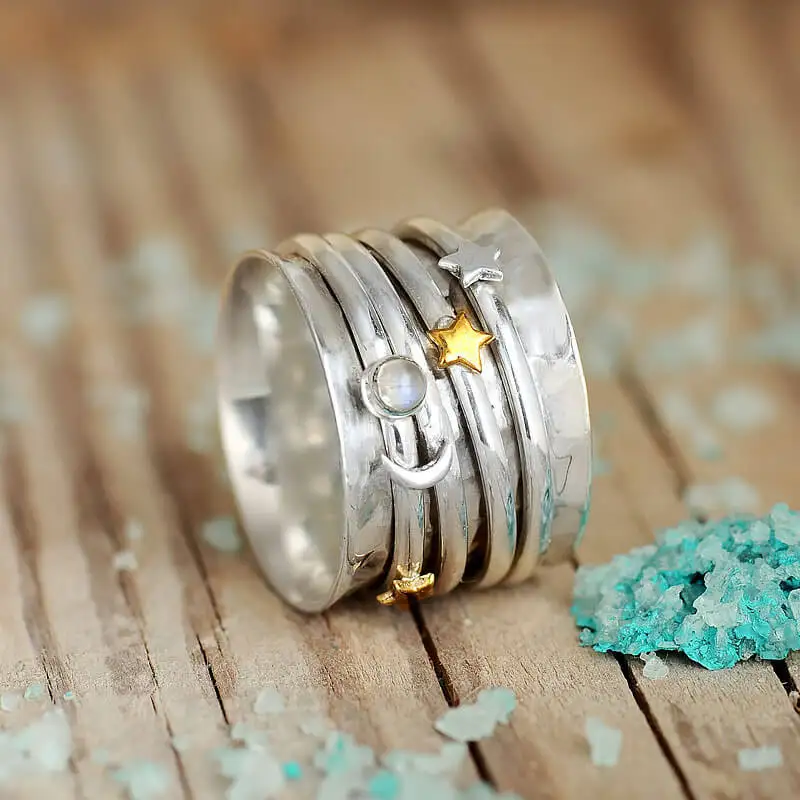 

Retro Simple Fashion Two-color Star Moon Turnable Ring Decompression Anxiety Jewelry for Women Girl Party Jewelry Gift