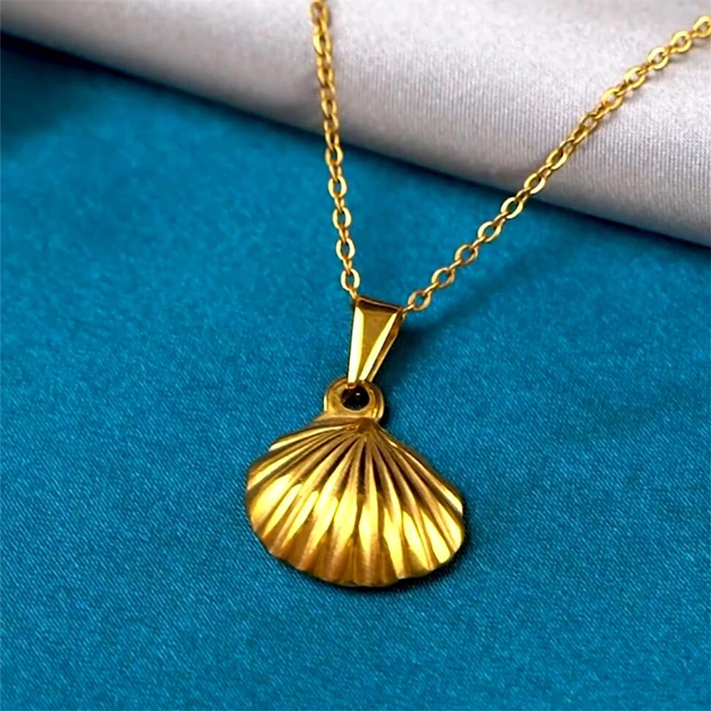Cowrie Seashell Charm Necklace Beach Jewelry Shell Ocean Nautical Starfish Pendant Stainless Steel Necklaces For Women Gift