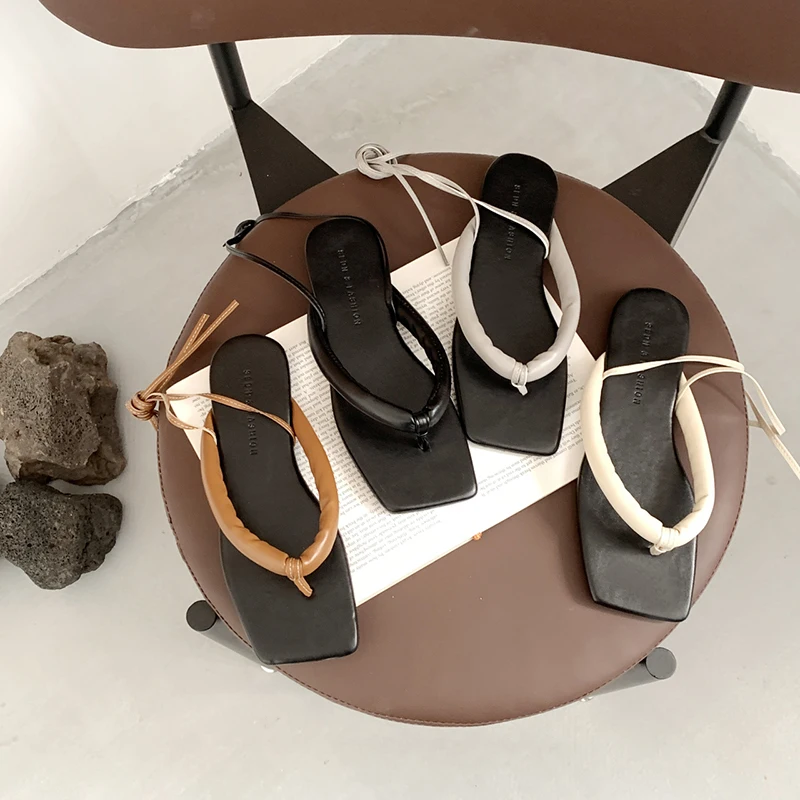 

2022 Summer Flat Sandal Shoe Suit Female Beige Flip Flops Platform Cross-Shoes Women's Heels Without Comfort Fashion Black Corre