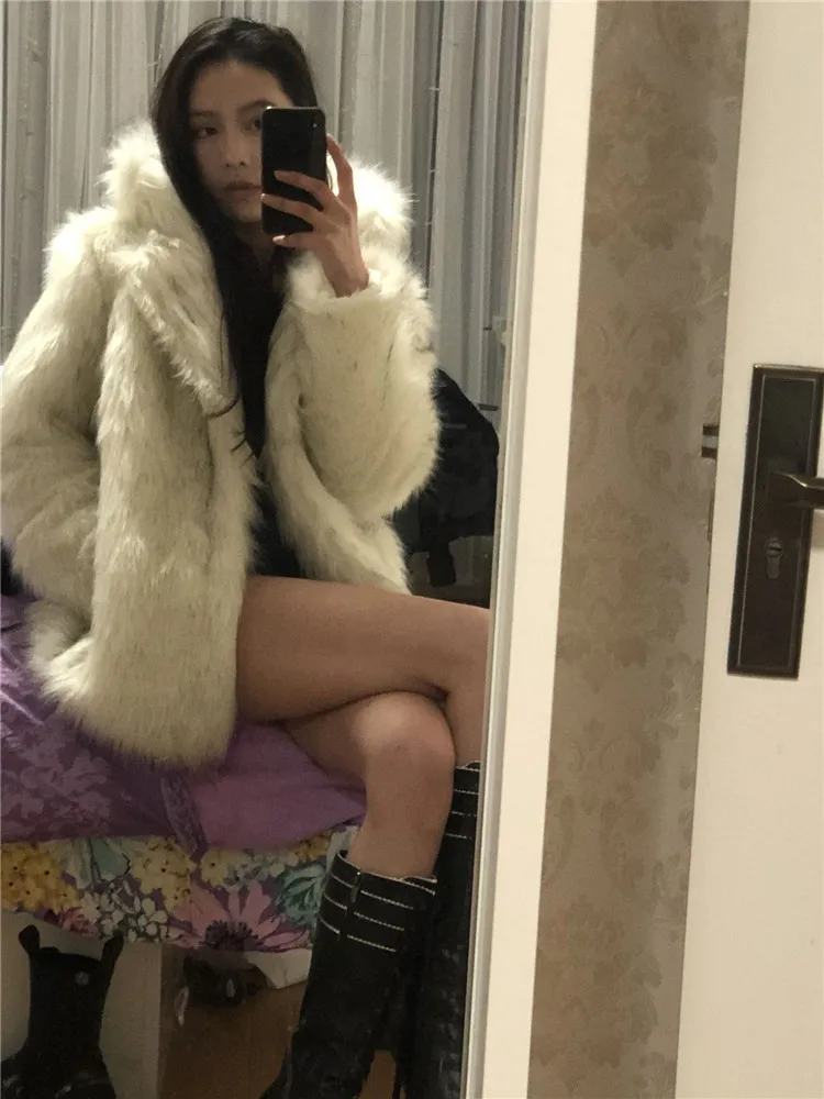 2022 Fashion Faux Fox Fur Coat Women Winter Warm Luxury Fur Jacket Plus Size Outwear Female Vest Coats Beige