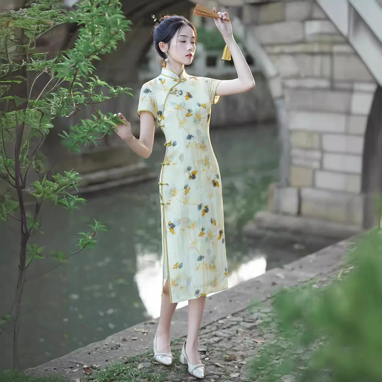 Весенне-летняя новая улучшенная желтая юбка-Ципао средней длины в китайском
