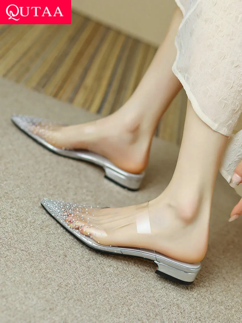 

QUTAA 2022 Women Thick Heels New Arrival Rhinestone Pointed Toe Sequins Slippers Summer Crystal Sandals Size 34-42