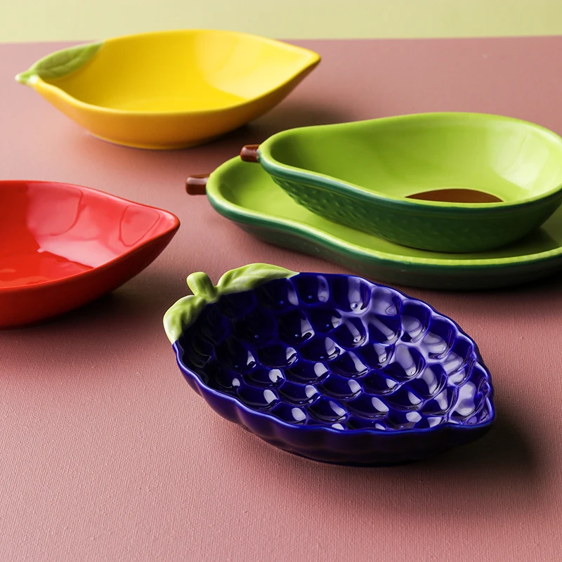 Novelty Avocado Shape Ceramic Fruit Salad Bowl Snack Dish Nordic Creative Breakfast Cereal Dessert Plate Tableware Supplies