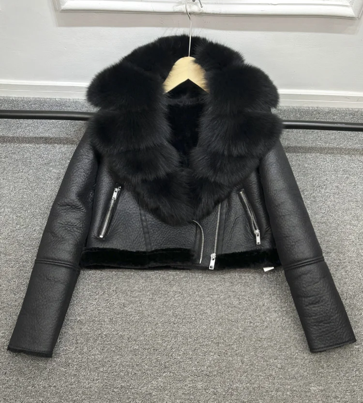 Женская куртка из искусственного меха ягненка