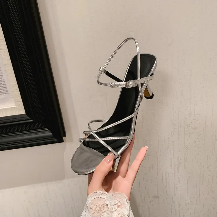 Сандалии женские кожаные с открытым носком босоножки перекрестными лямками