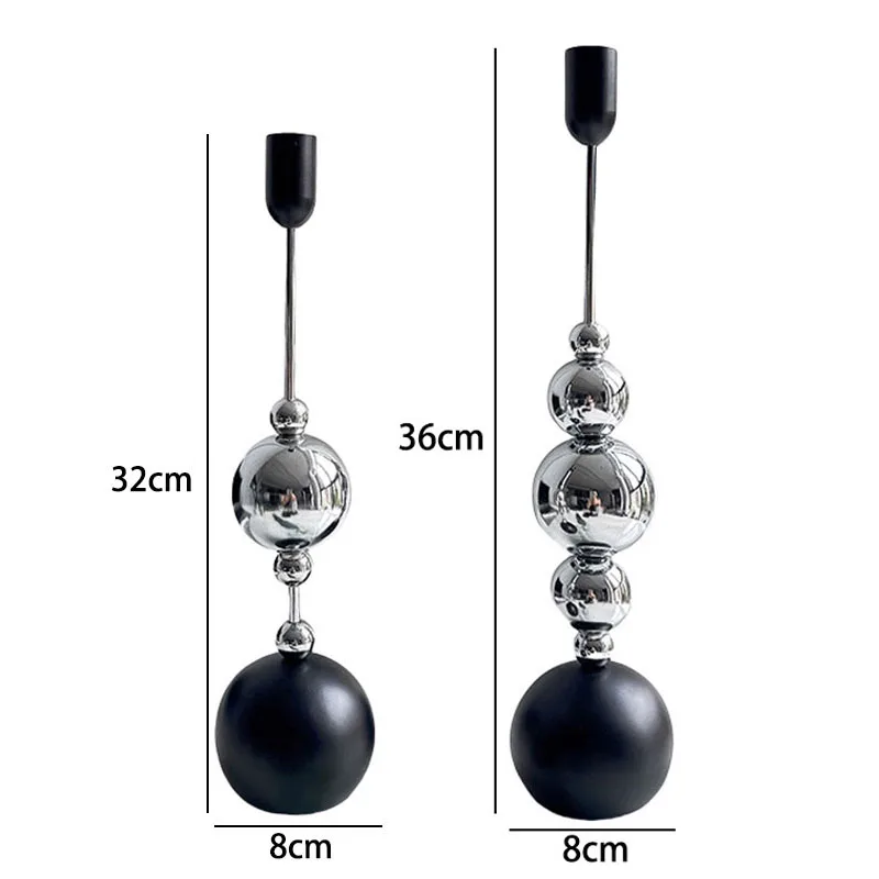 

Золотой металлический подсвечник