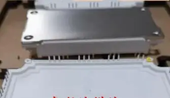 

Модуль FS100R17KE3