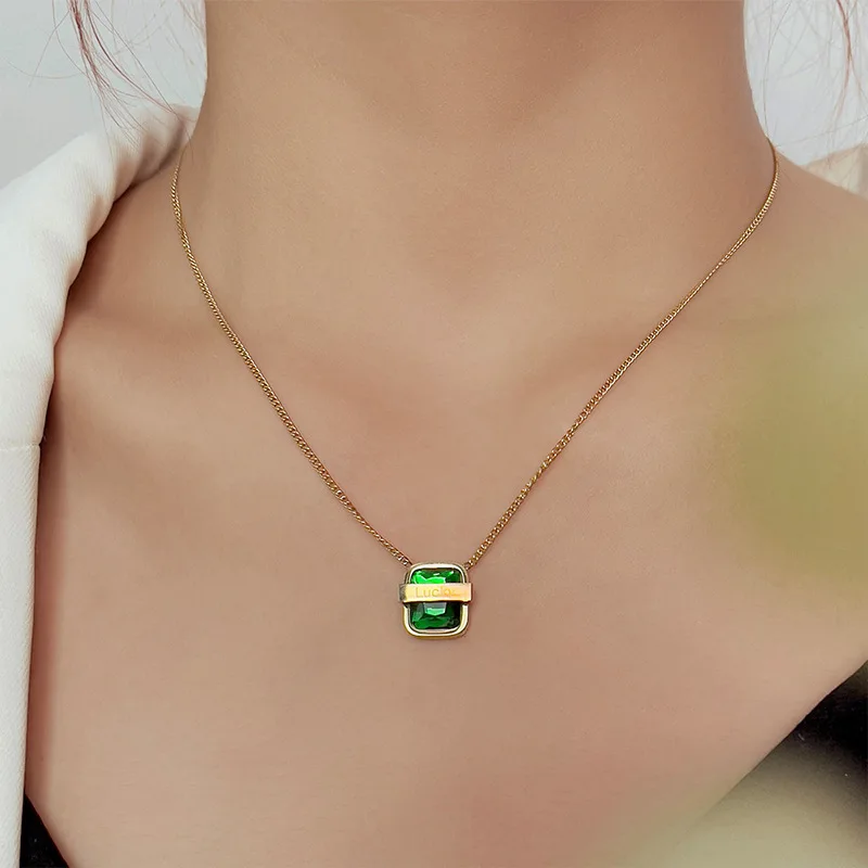 

Green Square Zircon Lucky Letter Pendant Stainless Steel Necklace 2022 Women's Fashion Accessories Party Sexy Necklace For Girls