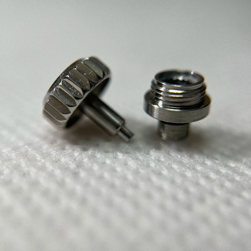 Фото Продукт подходит для часов Tudor Biwan M79470, для установки на головку корпуса, ручку, коронку, трубку. №3