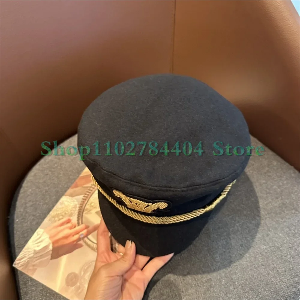 Рисунок 4 - Женский твидовый берет