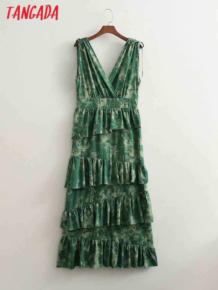 

Платье женское летнее зеленое с цветочным принтом, оборками и открытой спиной