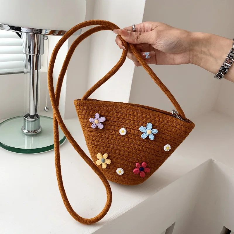 

Summer New Flower Bucket Bag Small Single Shoulder Messenger Girl Sweet Straw Woven Women's Bag Designer Handbags High Quality