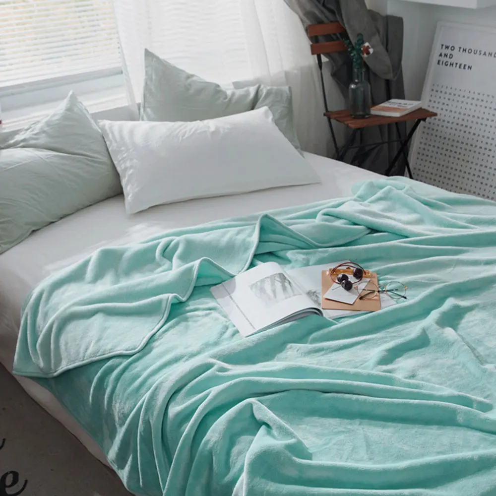 

Polyester Mechanical Wash Flannel Blanket Solid Color Super Warm Soft Blankets Throw On Sofa Bed Travel Blanket Home Decor