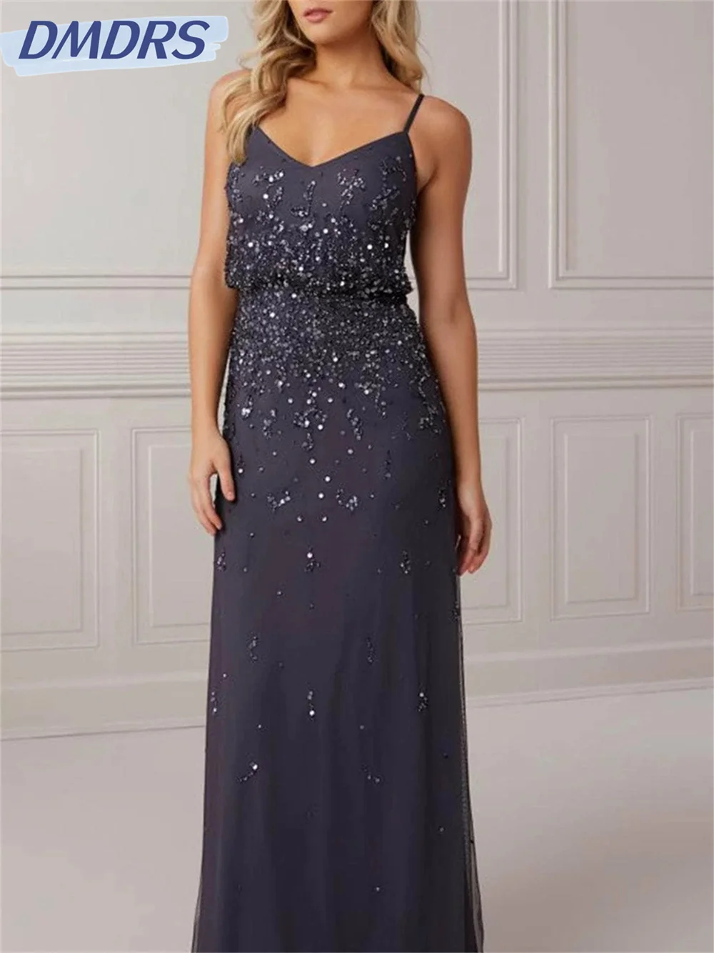 Женское платье с бисером для матери невесты