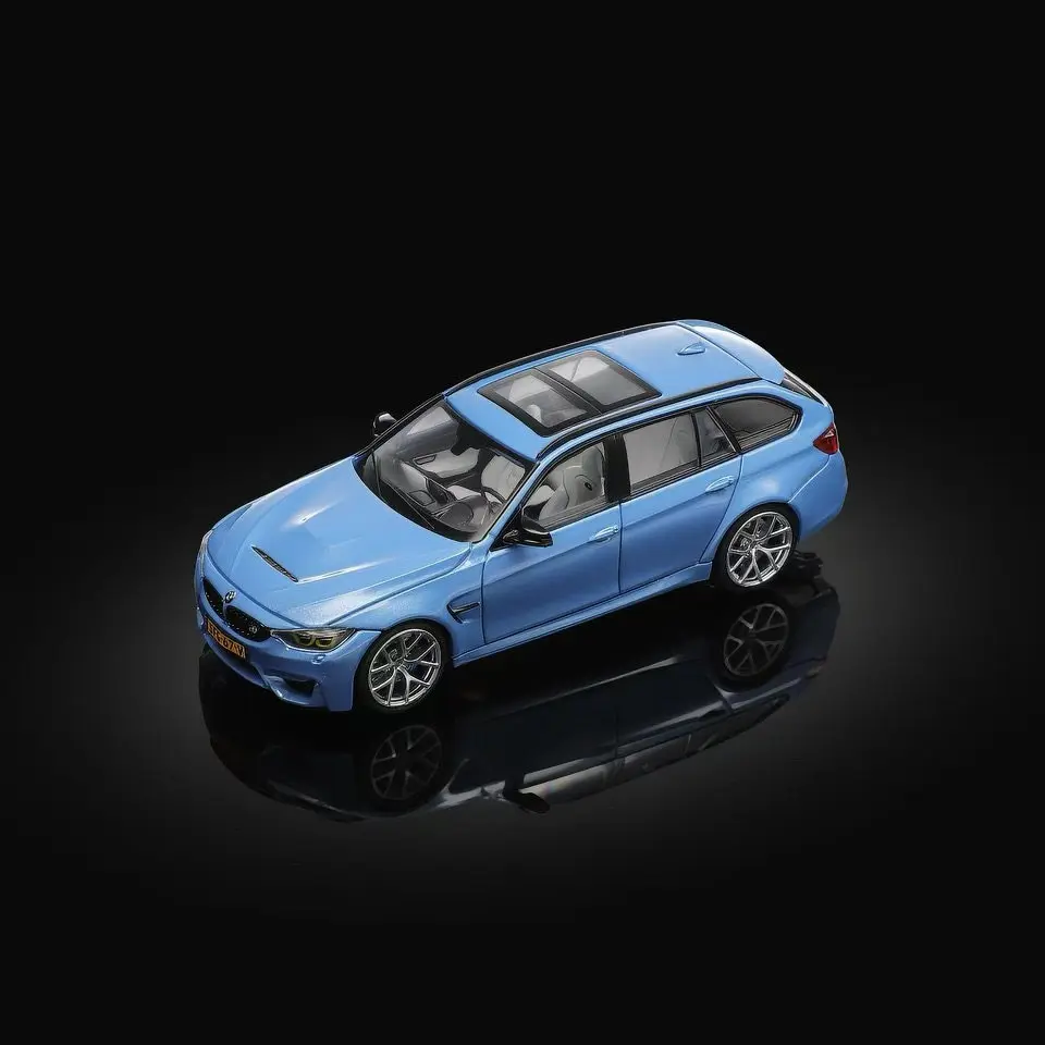 Фото Модель автомобиля BMW M3 F81 E30 из литого металла, масштаб 1:64 №4