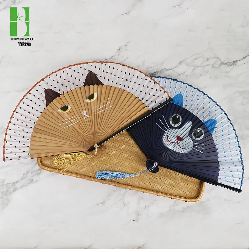 21cm Japanese Style Folding Fan Paint Folding Fan Hand Painted Cat Anime Bamboo Fan Cartoon Children Fan Dance Cheongsam Fan