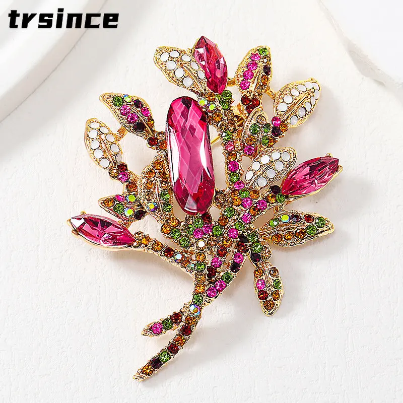 

Beautiful Shiny Rhinestone Jewelry Brooch Romantic Flower Brooches Banquet Dress Suit Pin Elegant Corsage Accessories