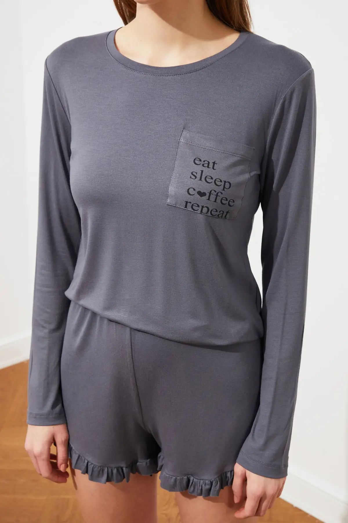 

Trendyol Printed Knitted Pajamas Set THMSS20PT0184