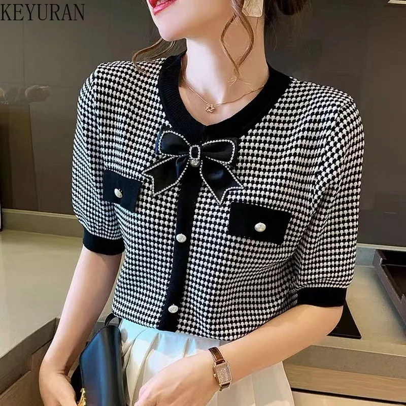 

2022 Spring Summer Contrast Color O-Neck Short-Sleeved Knitted Sweater Women Pullover Thin Ice Silk Bow T-Shirt Top Female Tees