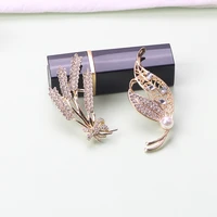 2022 ji shizhes new brooch high end female niche design diamond studded wheat corsage suit pin female all match for girlfriend