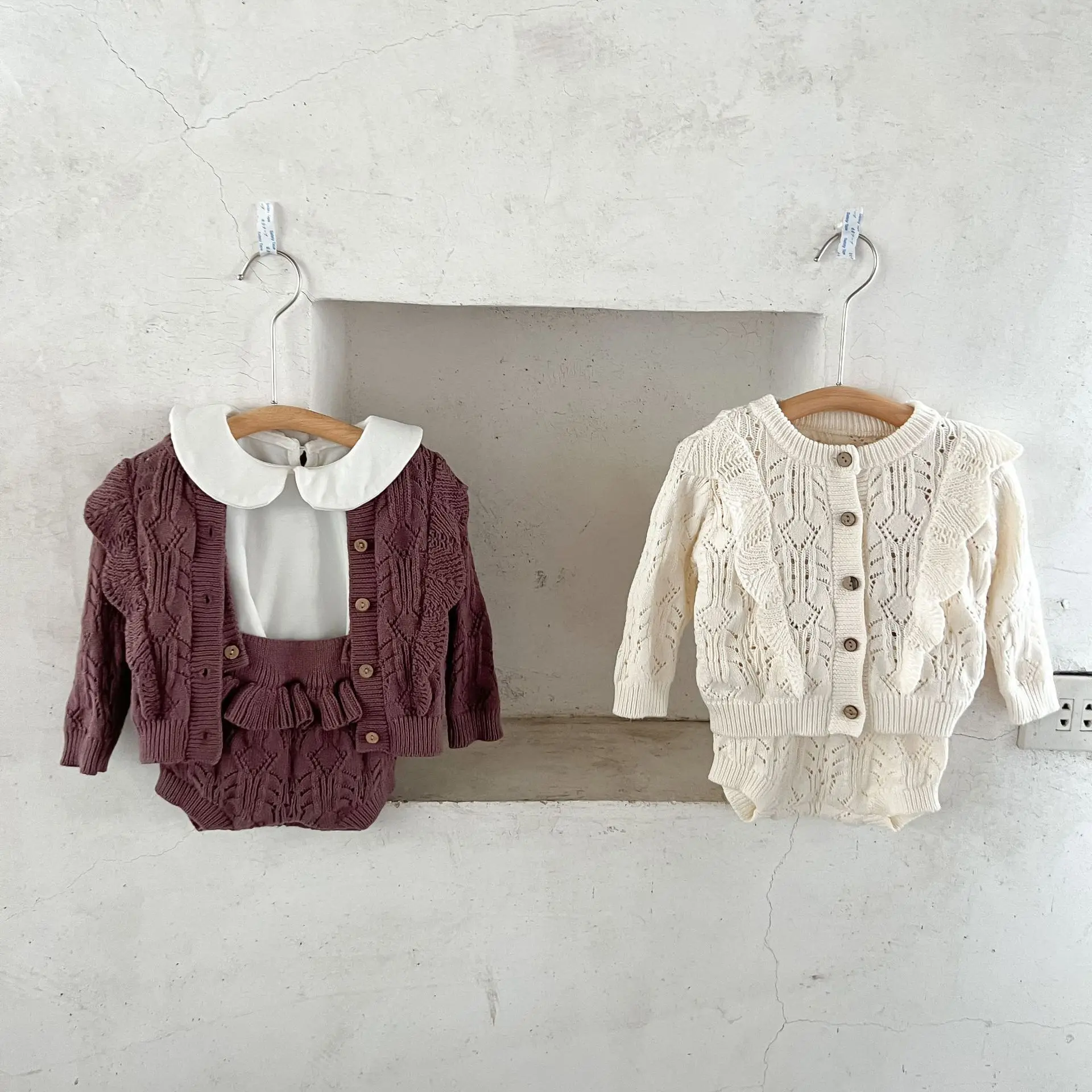 Spring and Autumn New Baby Garments Knitted Cardigan Strap Pants Set Girl Baby Ruffles Suspender Pants Two Piece Sweater Coat