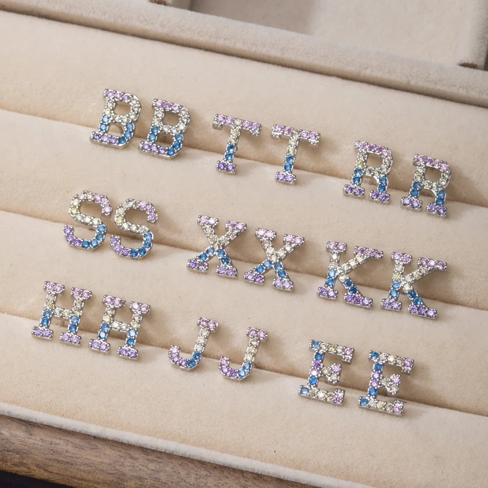 Серьги-гвоздики VG 6 YM с буквами