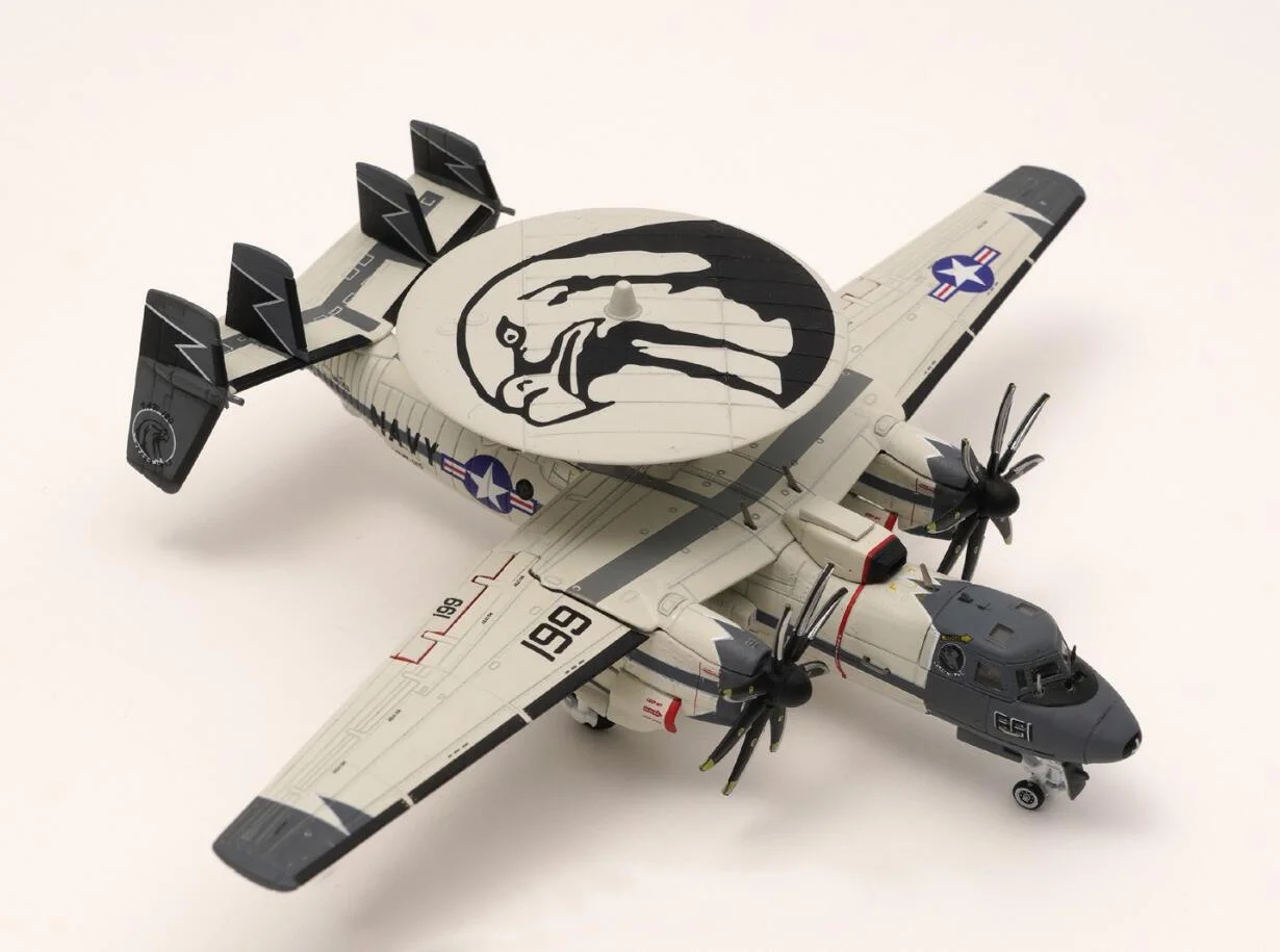 Модель самолета TRUMPETER E-2C 1/144