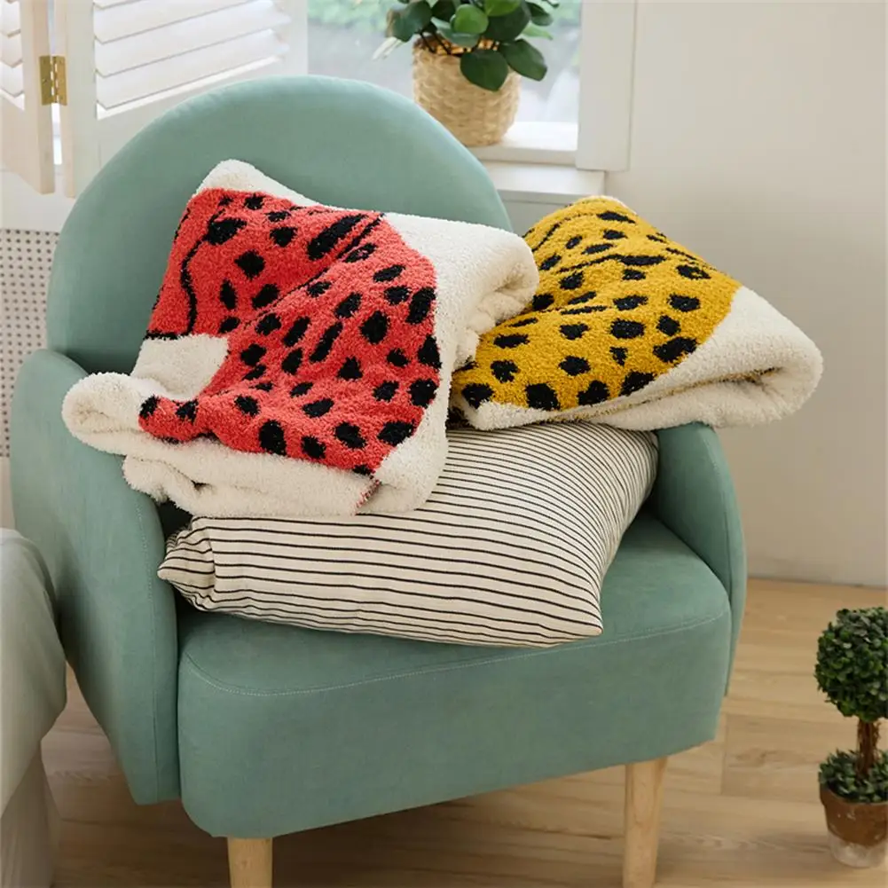 

Animal Pattern Bed Blanket Super Soft Comfortable Lightweight Breathable Throw Blanket For Couch Sofa Bed 130 X 160cm Wholesale