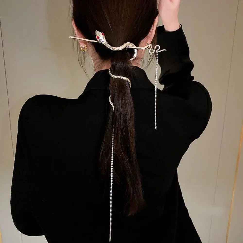 

Изысканная элегантная Винтажная заколка для волос с бабочкой и кисточкой металлическая Геометрическая заколка для волос геометрические палочки для волос змеиная палочка для волос