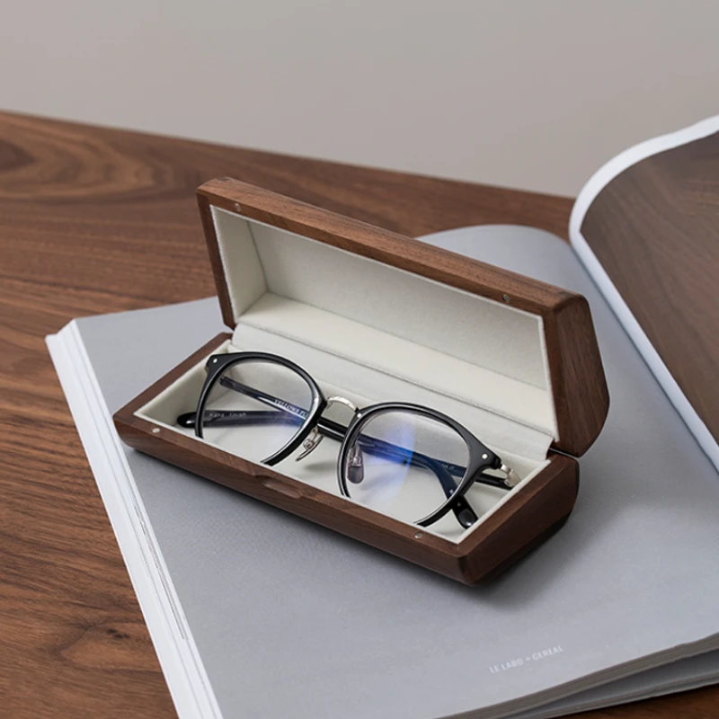 

Wooden Box Vintage Walnut Storage Boxes Soft Lining Glasses Case Magnetic Suction Open Cover Storage Items Fine Workmanship