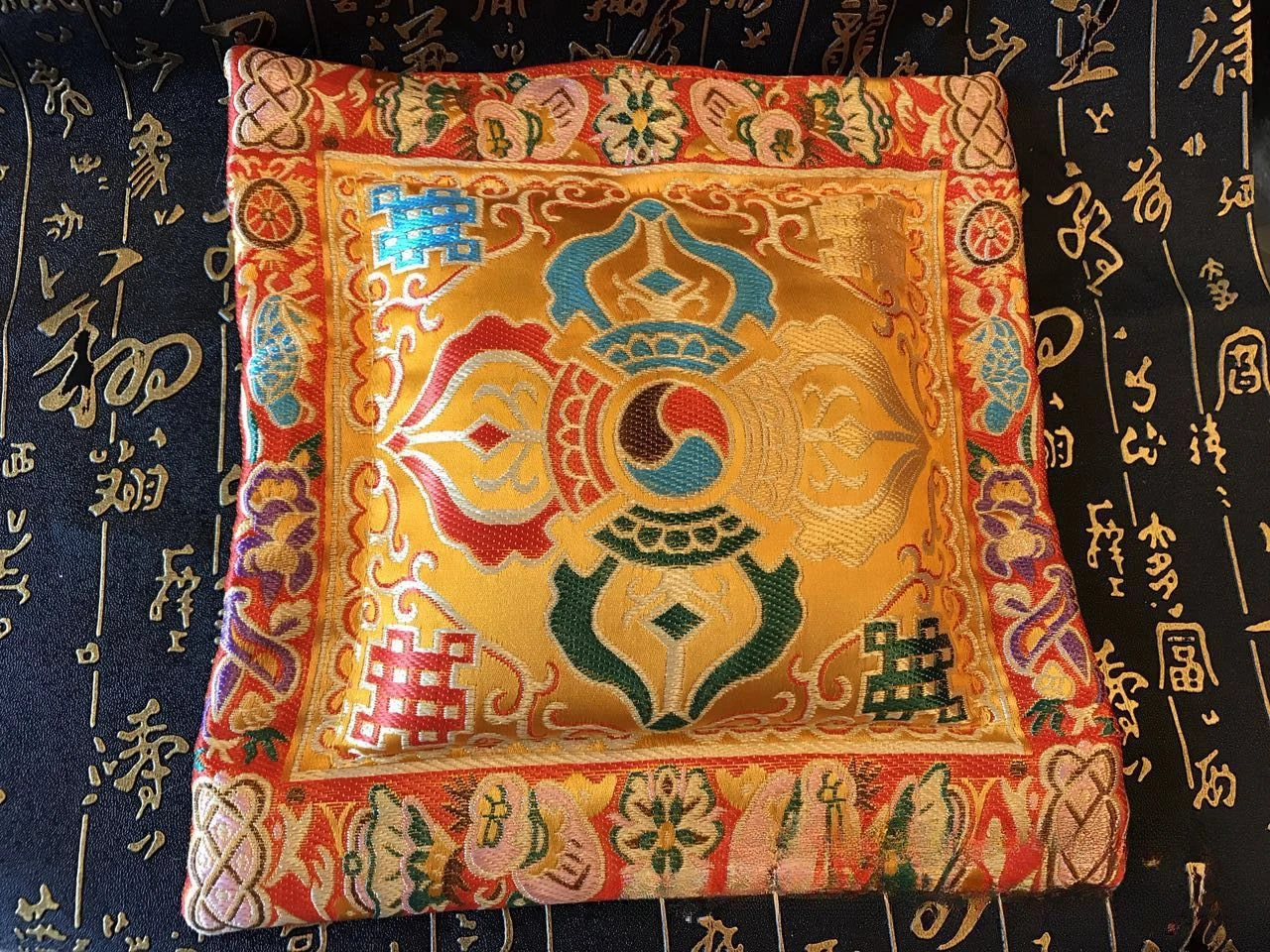 

Tibetan Fragrant Bag Car Carrying Fragrant Bag