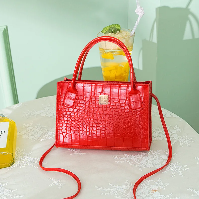 

PU Leather Women's Bag 2022 New Crocodile Pattern Shoulder Bag Fashion Trend Ladies Handbag Simple Zipper Small Square Bag