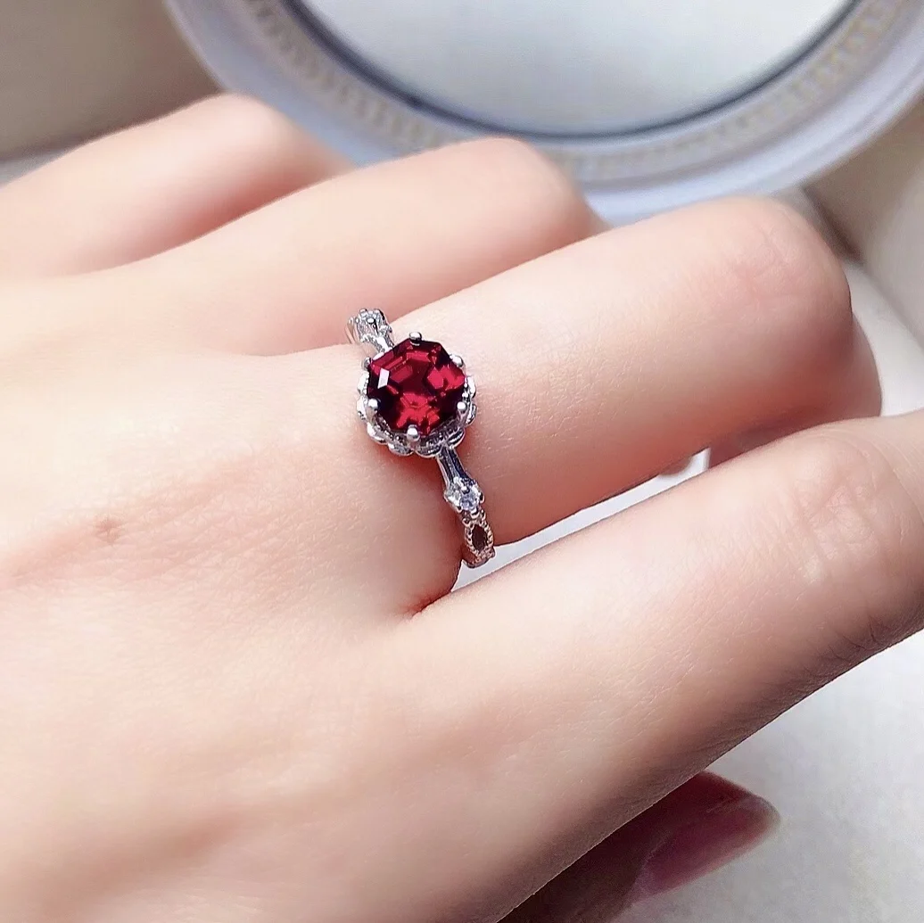 

Elegant Silver Gemstone Ring for Party 6mm VVS Grade Natural Garnet Ring 100% Real 925 Silver Garnet Jewelry