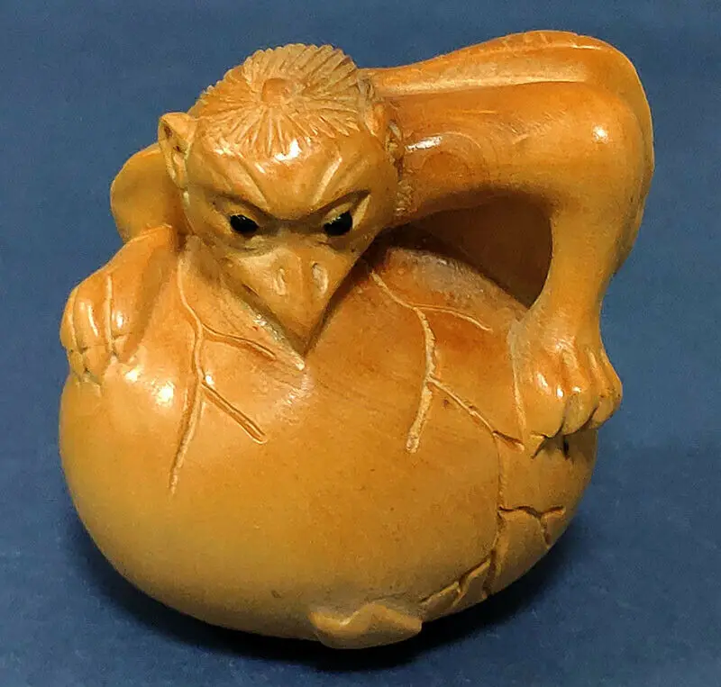 

Z1058 - 2" Hand Carved Boxwood Netsuke Figurine Carving : Tengu Monster