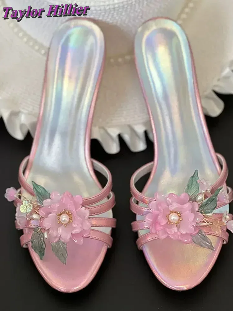 Фото Женские тапочки с розовым цветком Tacones, туфли без шнуровки на высоком каблуке с открытым носком, летняя модная шикарная верхняя одежда, элегантная обувь, большие размеры 2025 г. №4