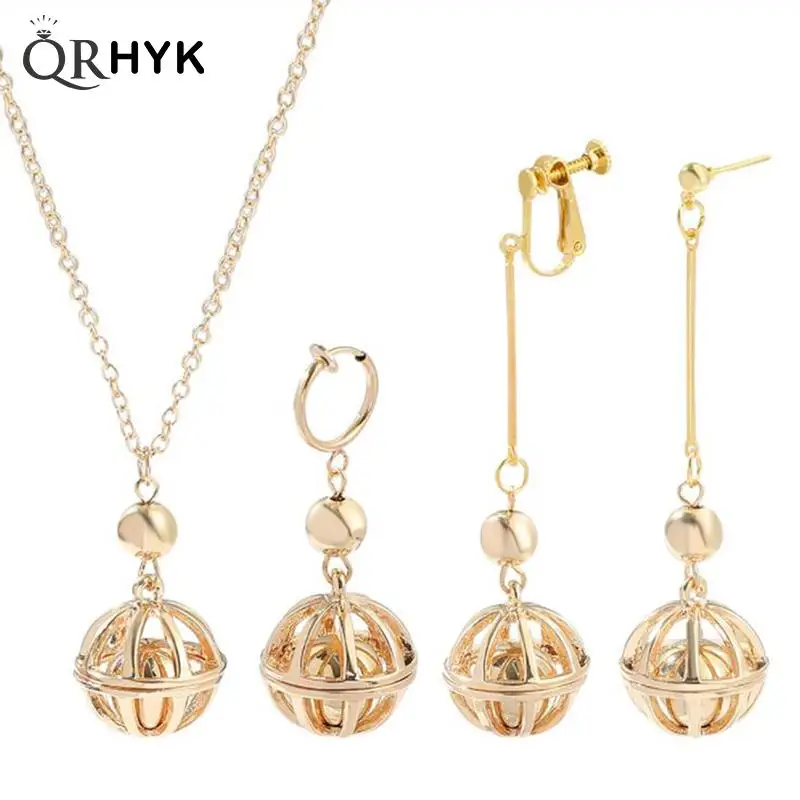 

1PC Anime Tokyo Avengers Earrings Hollow Ball Pendant Clip Cosplay Jewelry