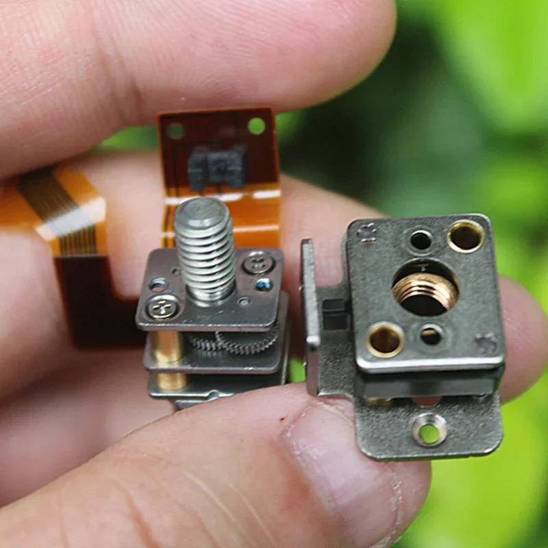 Драгоценный 2-фазный 4-проводной шаговый двигатель диаметром 10 мм