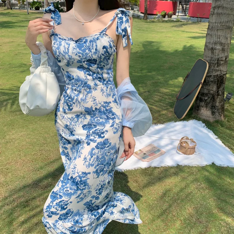 

2022 Summer New Suspenders Sexy French Temperament Waist Slim Fishtail Floral Dress Women