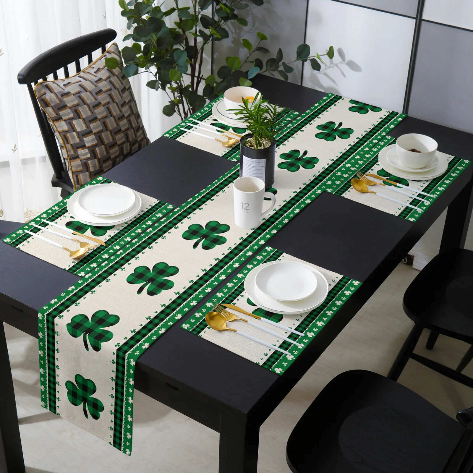 

St. Patrick'S Day Shamrock Table Runner Set for Kitchen Coffee Table Festival Decoration Home Printed Table Runners Table Cloth