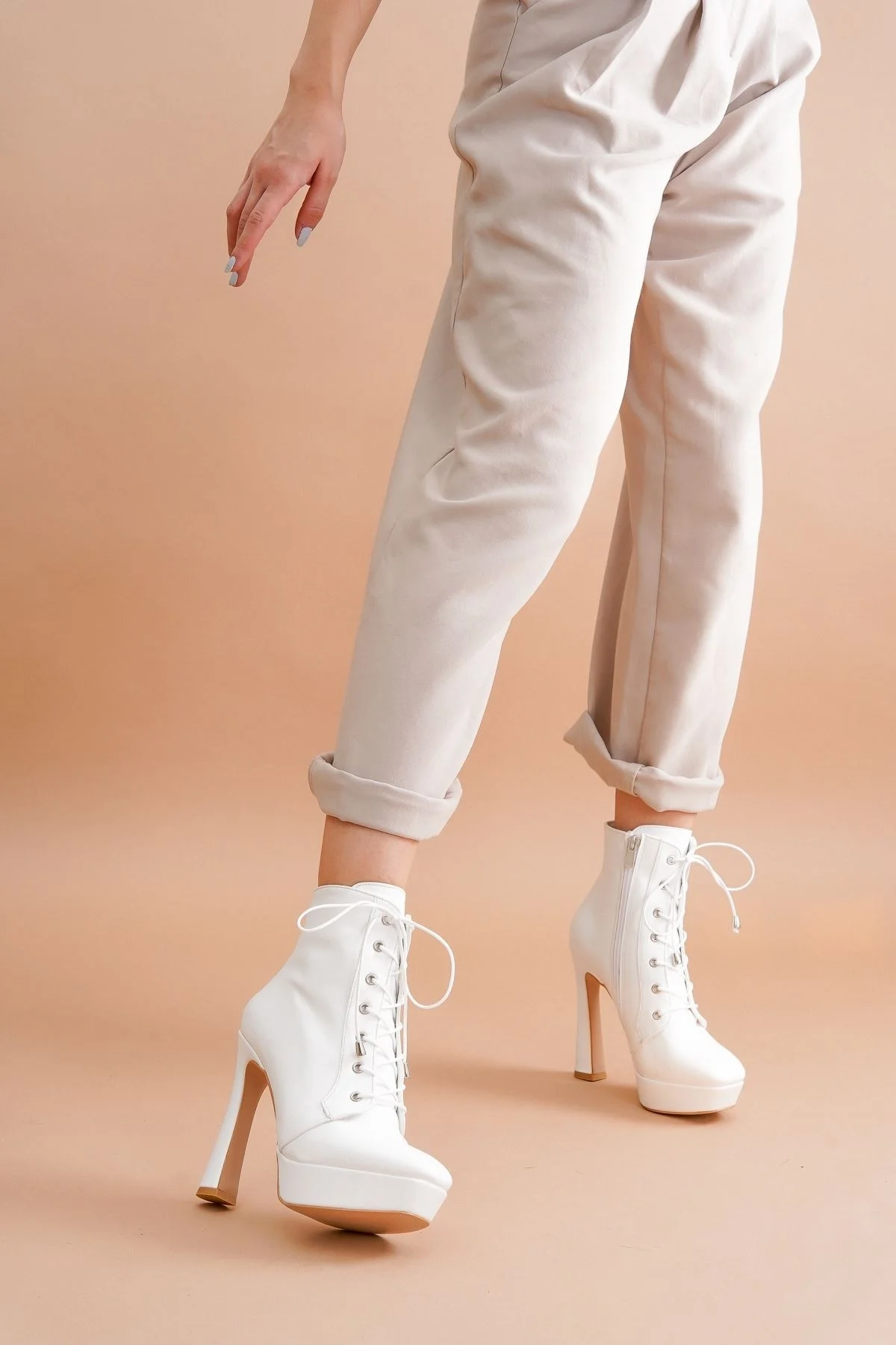 

Viole White Skin High-Heeled Women 'S Boots