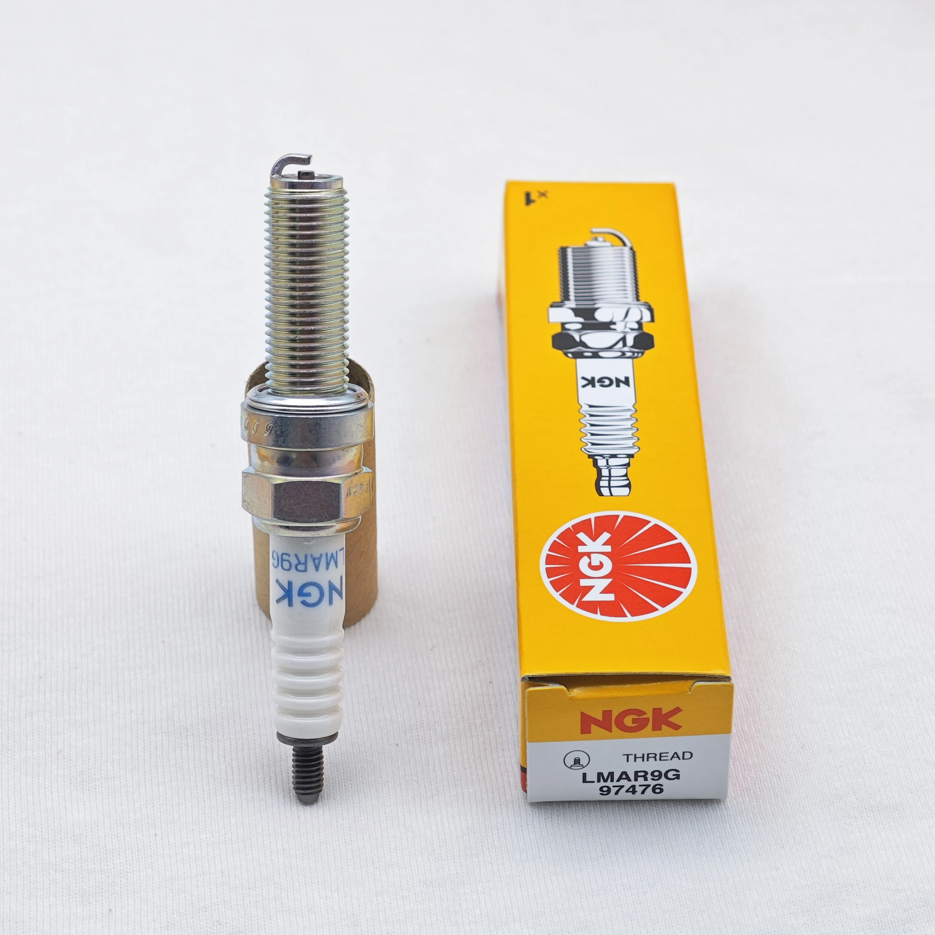 

1 шт. оригинальная Свеча зажигания LMAR9G 97476 92222 подходит для некоторых моделей EX400 ниндзя 400(2018-2020) Z400 ABS (2018-2023) и т. д.)