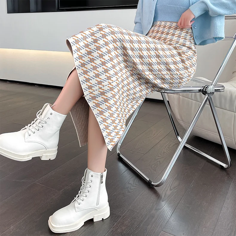 

Houndstooth knitted skirt women's spring and autumn 2022 new mid-length high-waisted slit a-word bag hip wool skirt