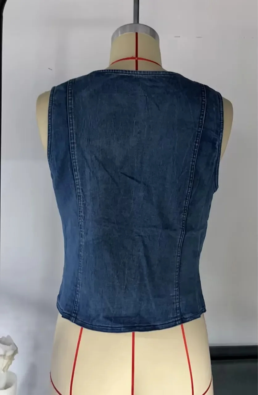 Женский джинсовый жилет без рукавов повседневный на пуговицах с V-образным