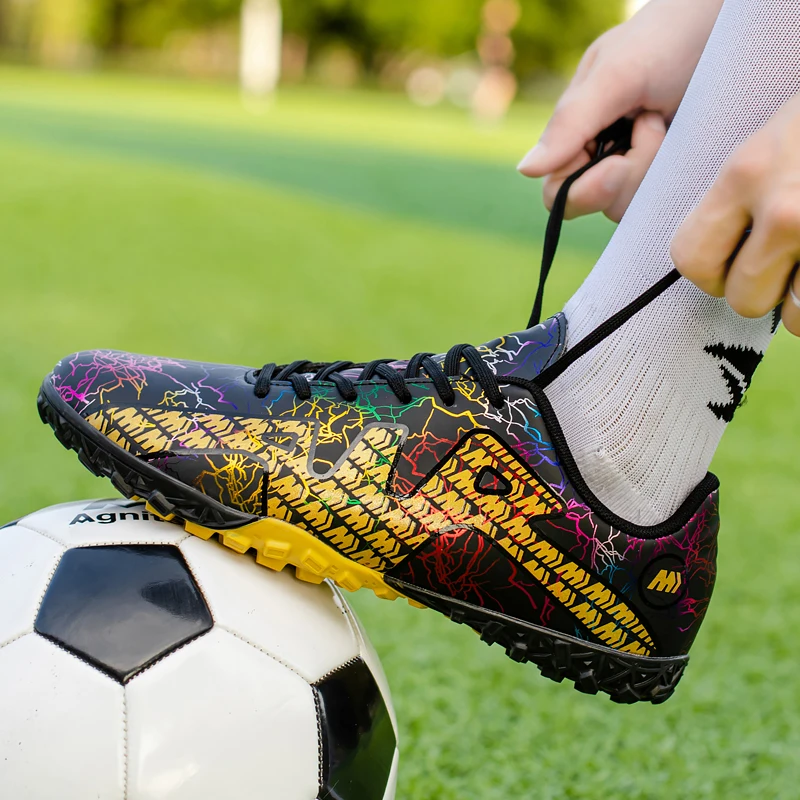 

Men's Football Shoes Adult Children's Antiskid Grass Training Shoes Breathable Football Shoes for Boys Size 35-45