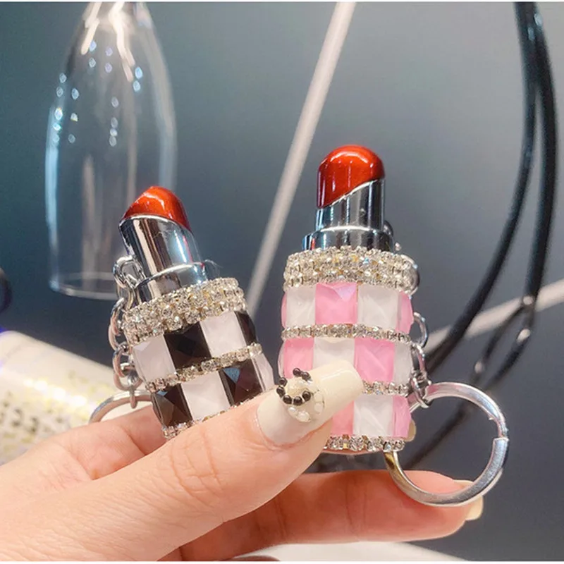 

Lipstick Cigarette Lighter Wholesale Hand Inlaid Diamond Personality Portable Keychain Inflatable Butane Lighter Ladies Gift