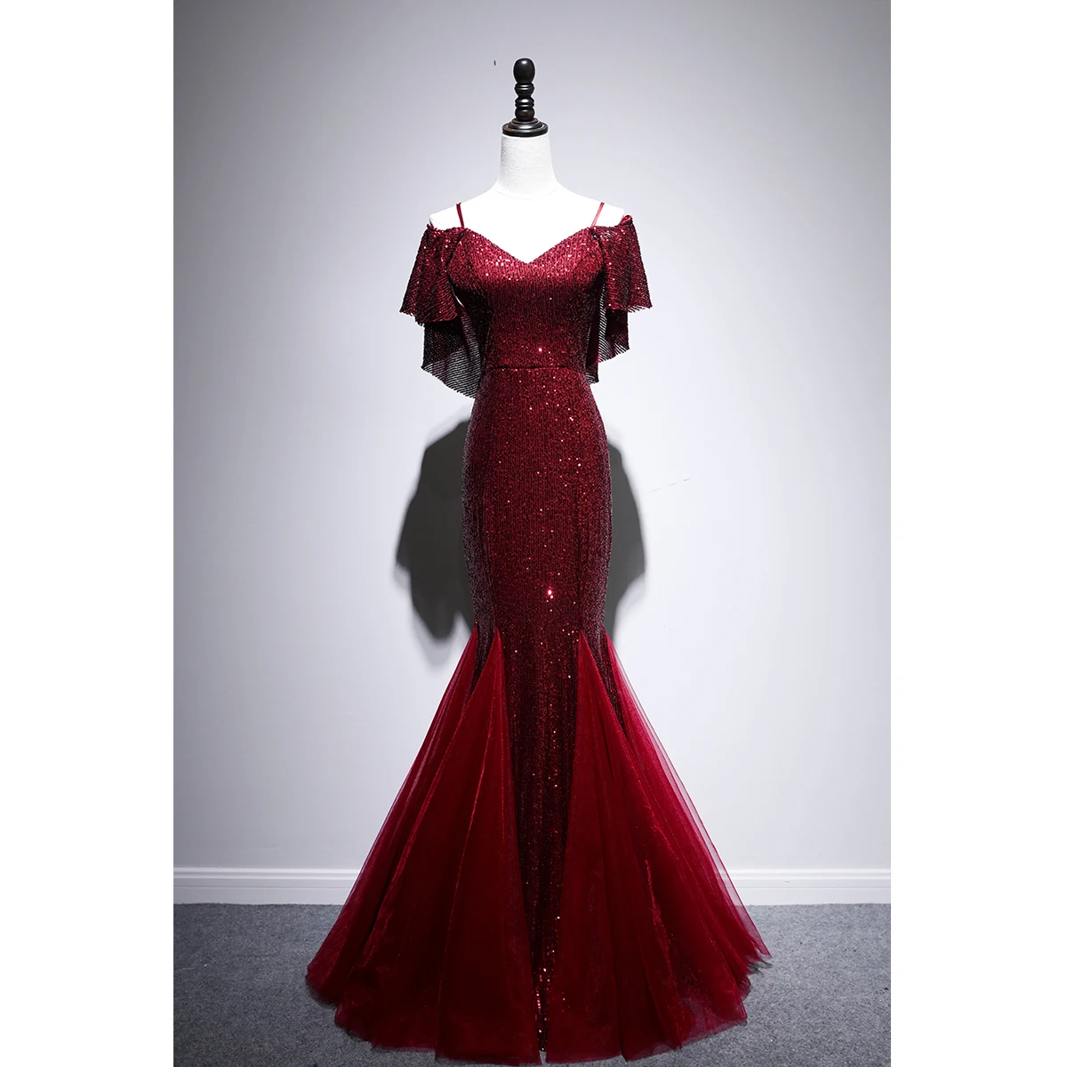Mermaid Sequin Prom Dresses 2022 Women Sleeveless V-Neck Lace Up Back Evening Gowns Exquisite Short Sleeve Formal Party Dresses