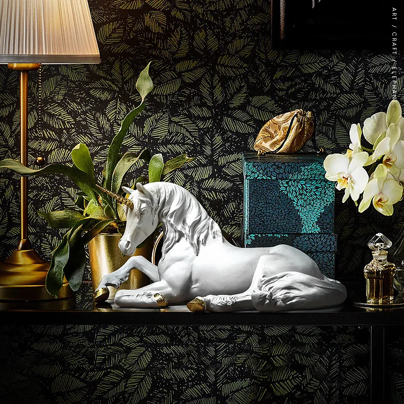 

Boreal Europe style resin material unicorn horse art decoration home sitting room adornment handicraft furnishing articles unico