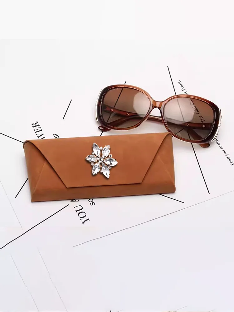 Стильные футляры для очков искусственный орнамент кристалл и жемчуг