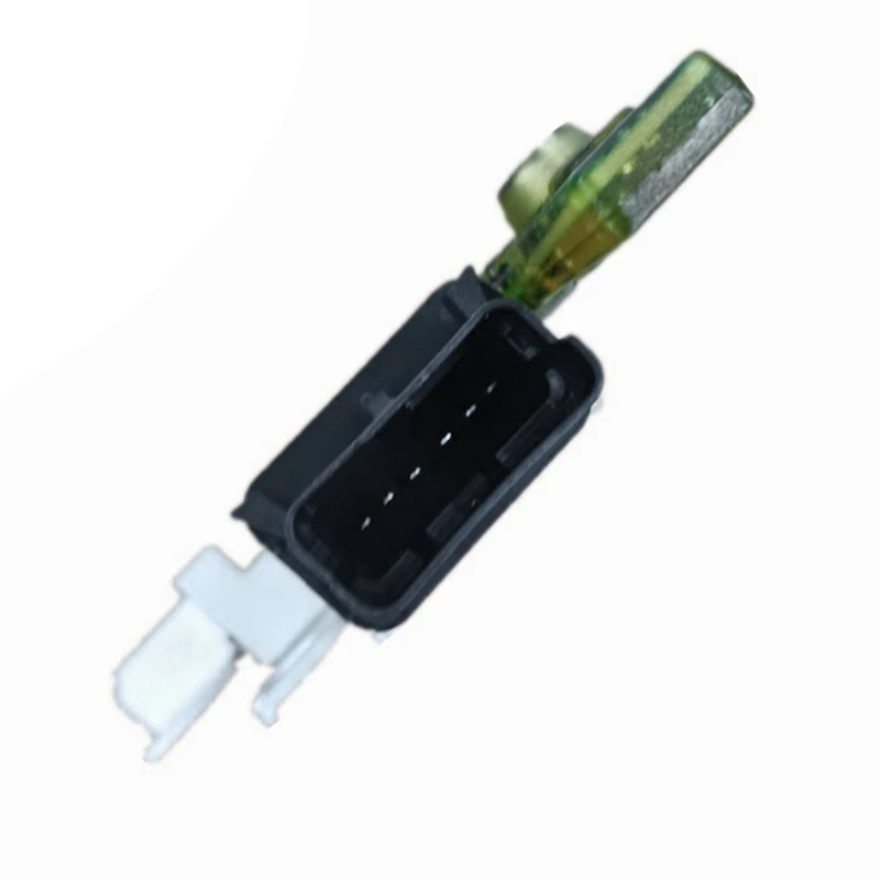 Блок предохранителей для автомобиля защитный модуль напряжения 28257533 Peugeot 3008 5008